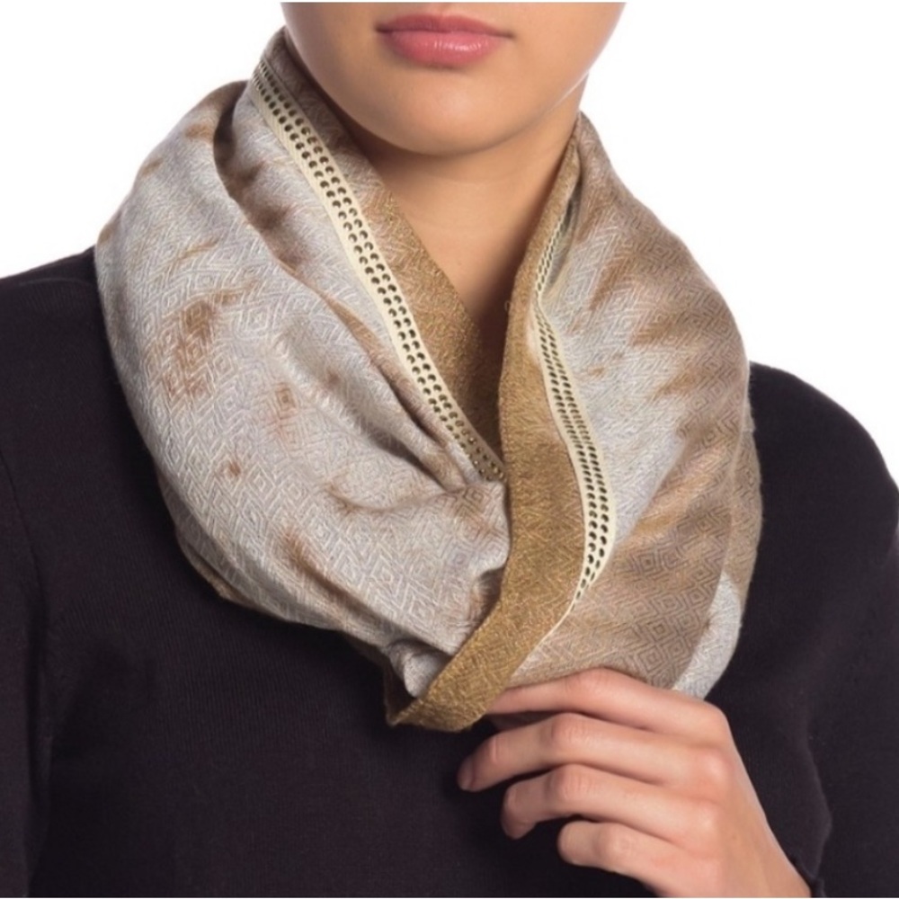 NWT Michael Stars Anthropologie Infinity Scarf Sparkle and Fade Eternity Gold